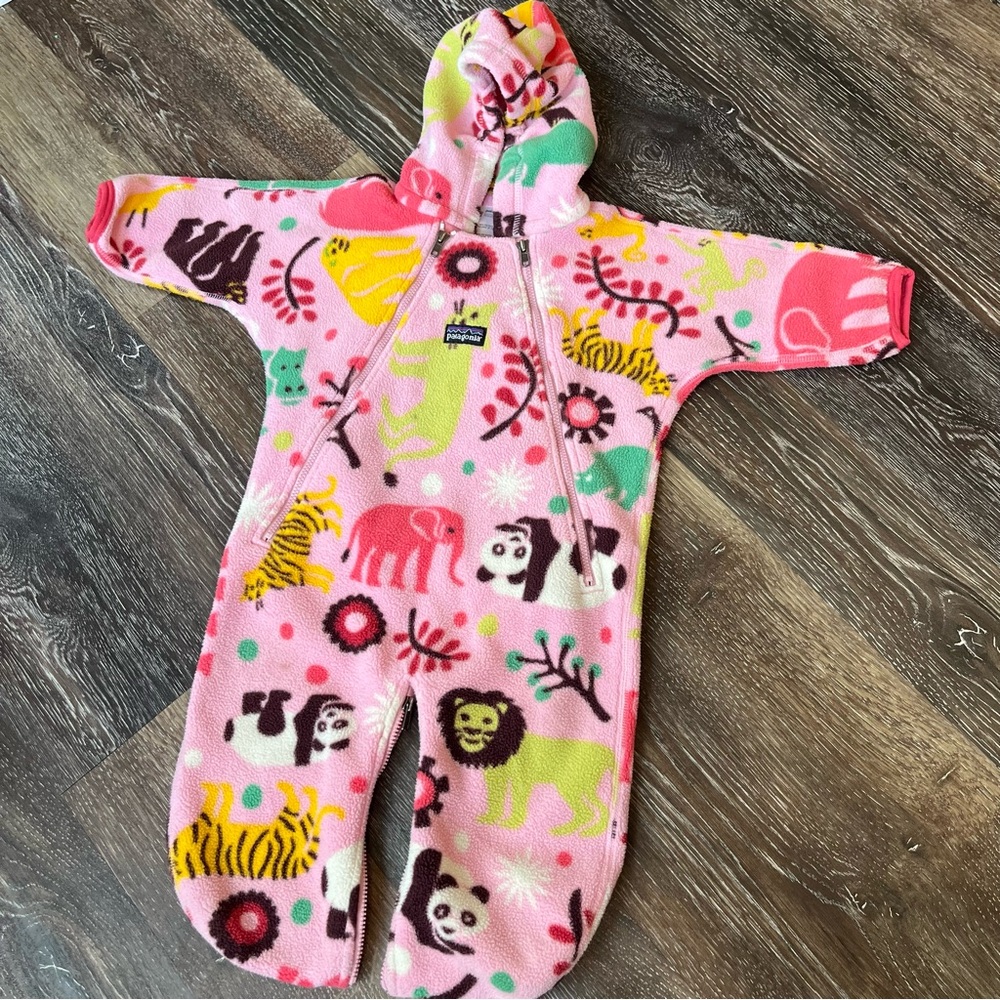 Patagonia Baby Fleece Bunting “animal safari”